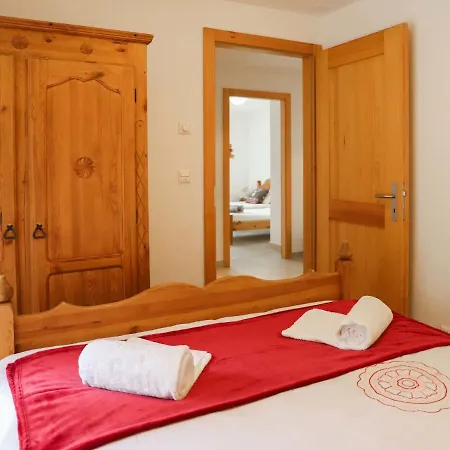 Διαμέρισμα Domaine Des Reines C10 By Interhome