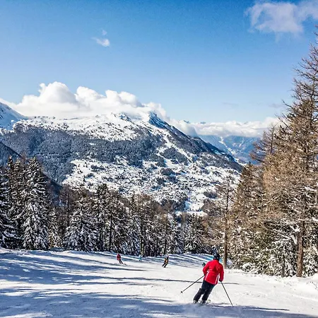 Domaine Des Reines C10 By Interhome