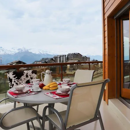 Апартаменты Domaine Des Reines C10 By Interhome